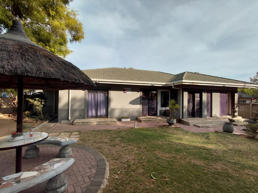 13 Bedroom Property for Sale in Sasolburg Ext 3 Free State